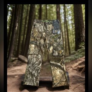 New REALTREE APX 6 Pocket Cargo Camouflage Pants Youth Size S (6-7) NWT